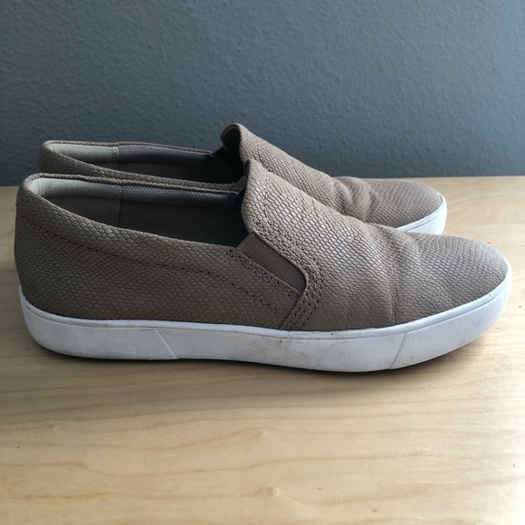 NATURALIZER Marianne Leather Loafers - Picture 3 of 15